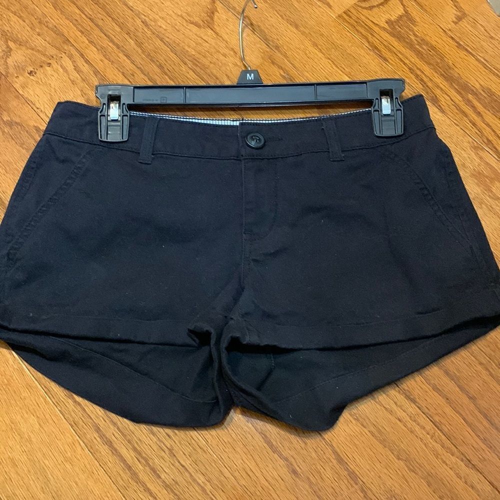 So Size 3 black cuffed short shorts.  Front Operable pockets/back faux pockets